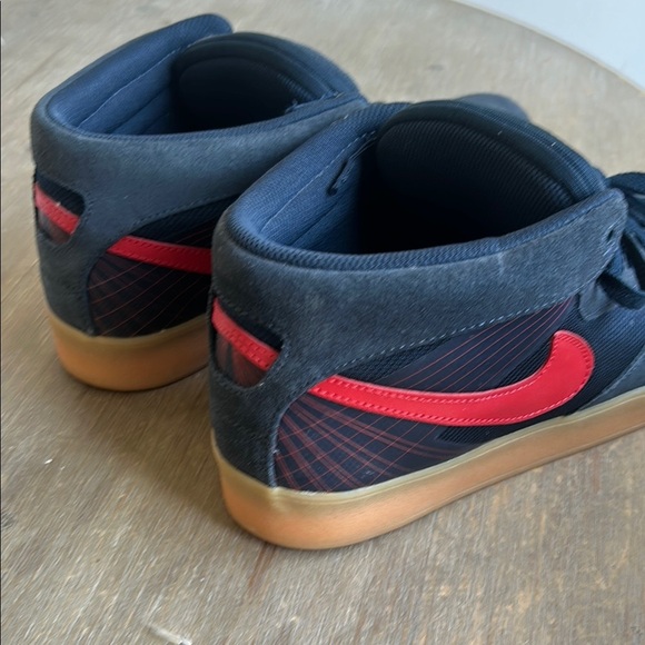 Nike SB Zoom Omar Salazar Mid Navy and Red Sneakers 2010 Men size 9.5 - Picture 3 of 16